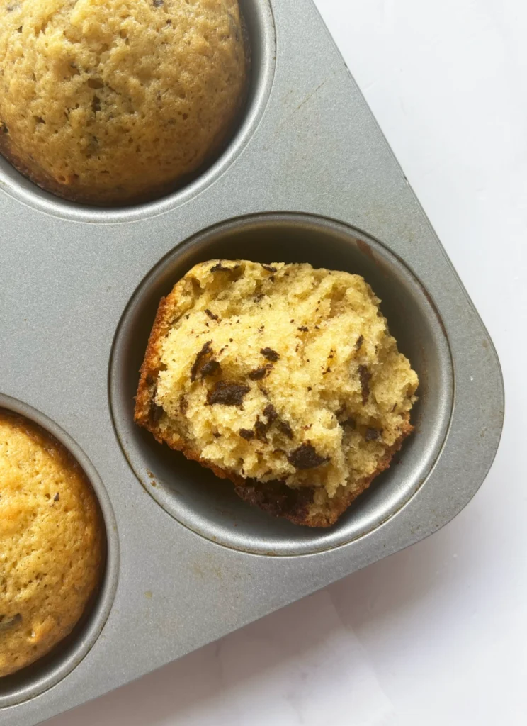 Muffins de brown butter y chocolate