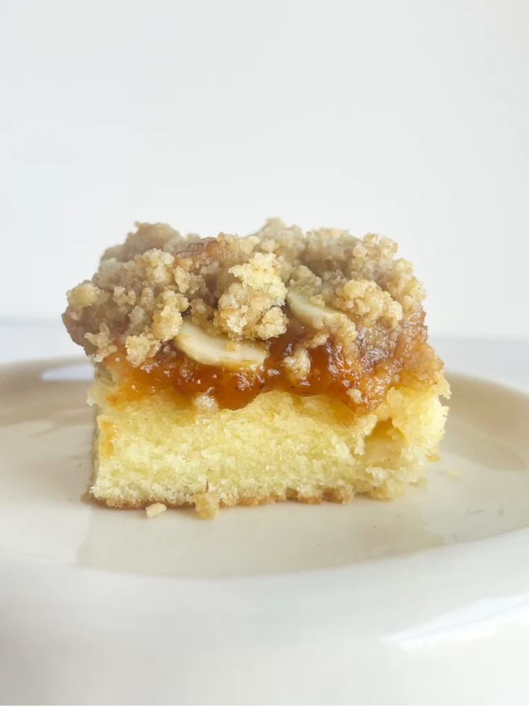 Torta con mermelada y crumble