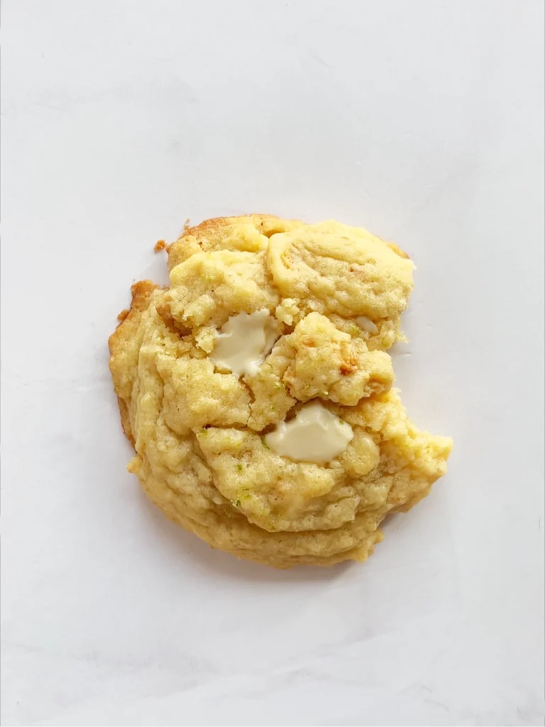 Galletas de lima y chocolate blanco